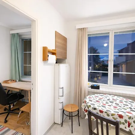 Bright Vallila Apartment With King Bed For Families Апартаменты