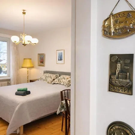 Bright Vallila With King Bed For Families